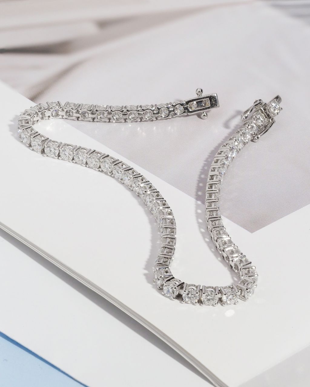 Axora tennis bracelet 2