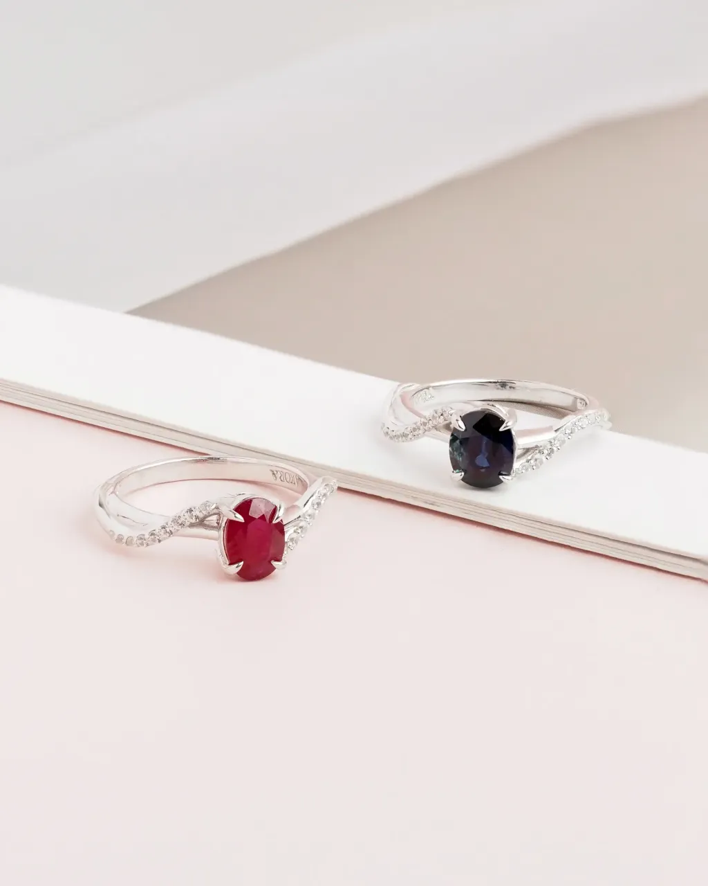AXORA Swirl Solitaire Ring_11zon