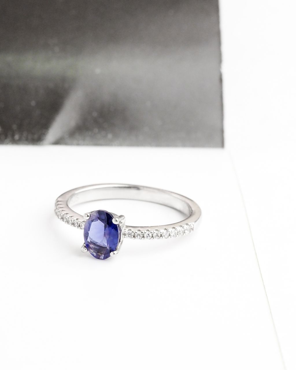AXORA iolite1