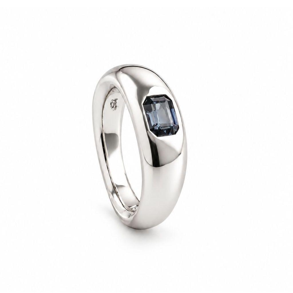 Signet Horizontal Blue Spinel Ring