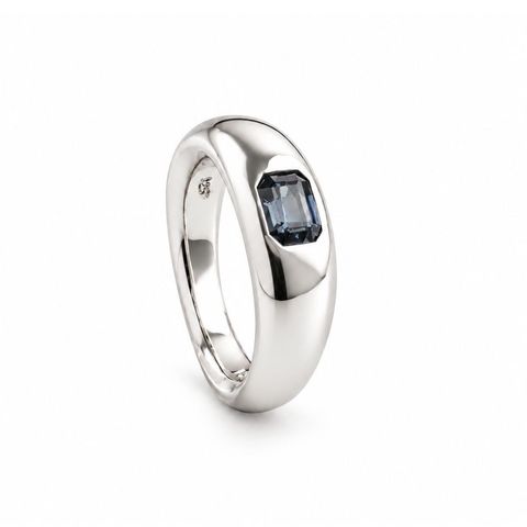 Signet Horizontal Blue Spinel Ring