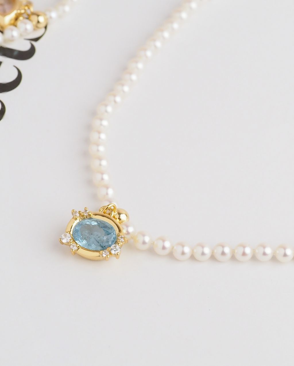 Axora aquamarine