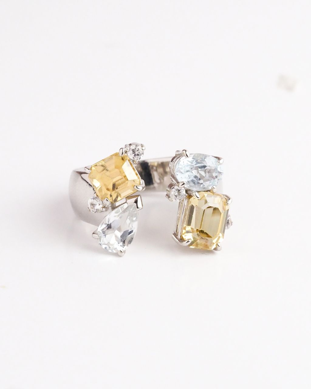 Axora between ring