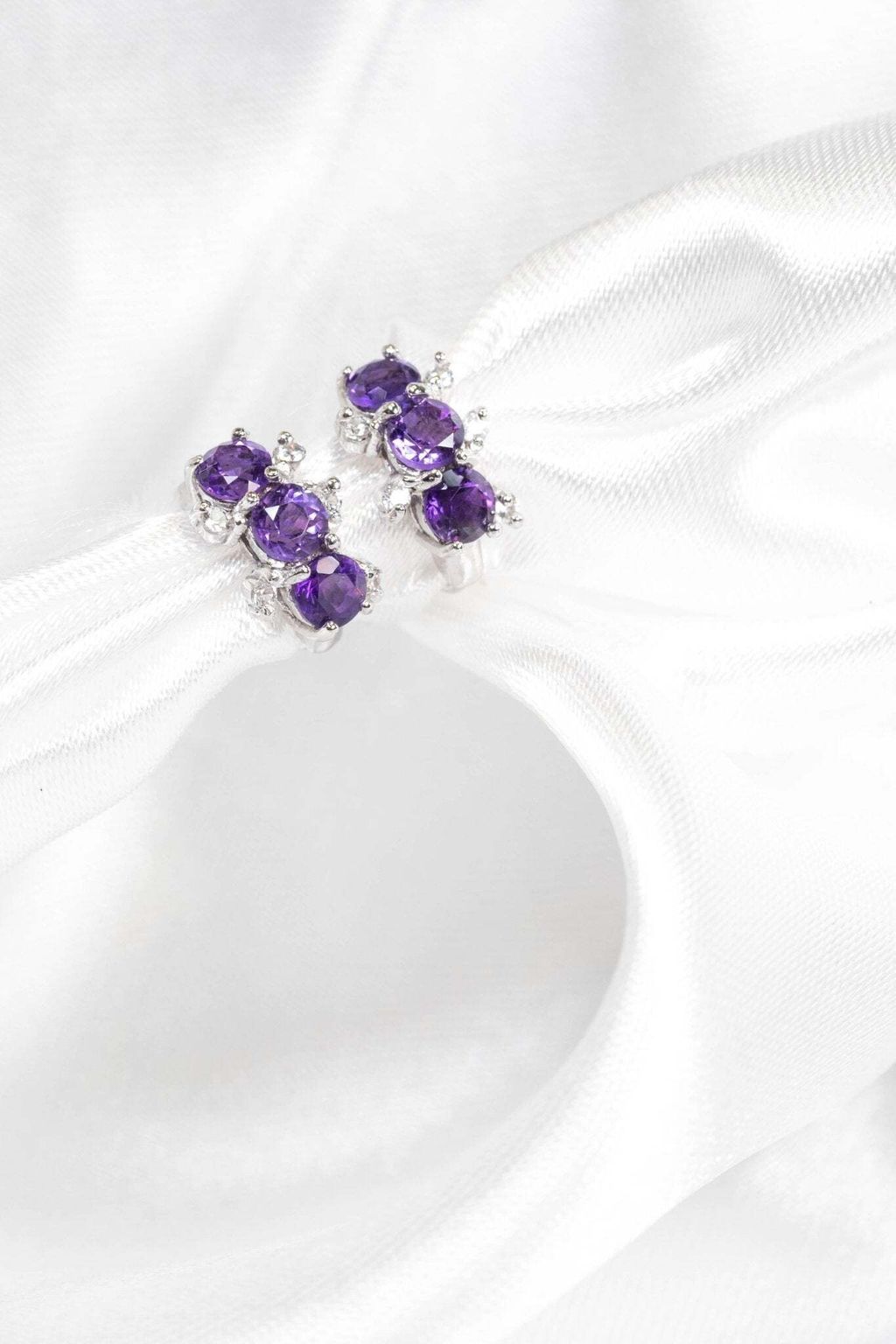 mon-amethyst-hoop-earrings-413090