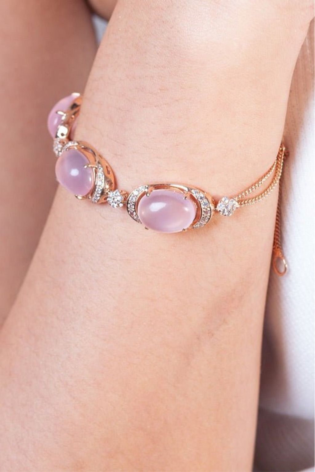 la-lune-rose-quartz-bracelet-826183