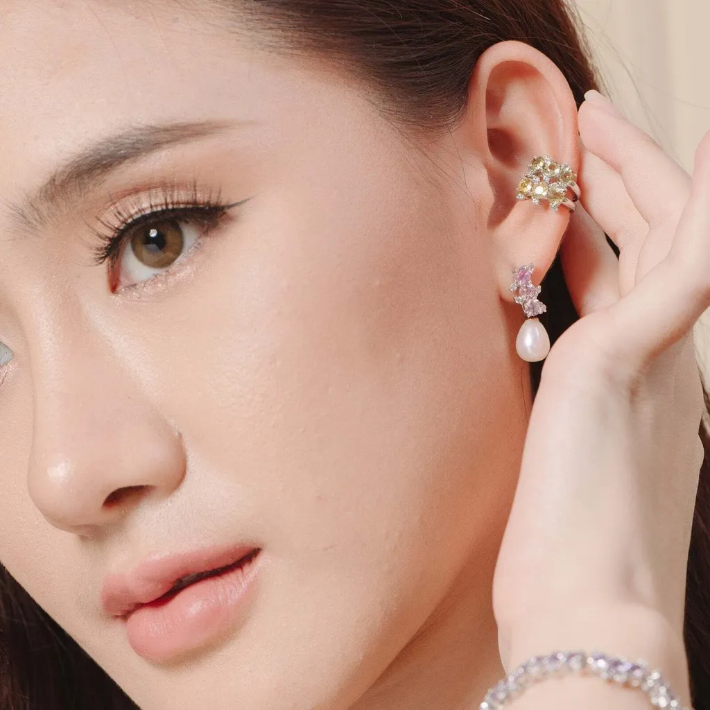 green-sapphire-mon-earcuff-401290