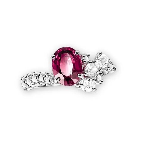 axora แหวนพลอยโรโดไลท์ Rhodolite ประดับเพทายรุ่น Garland