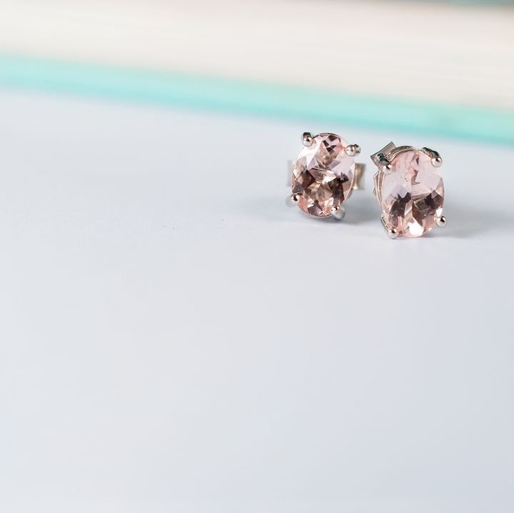 axora ต่างหูพลอยมอร์แกไนต์ Morganite stud earrings