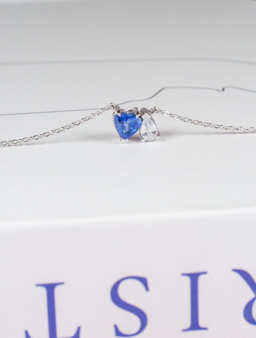 Axora jewellery toi et moi ceylon blue sapphire necklace