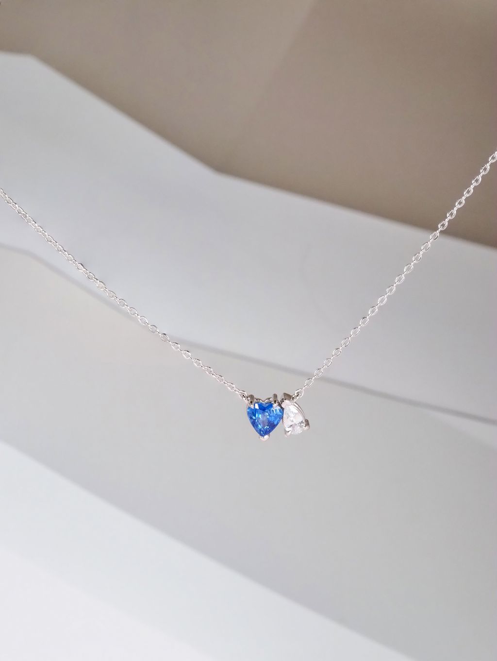 Axora jewellery toi et moi ceylon blue sapphire necklace