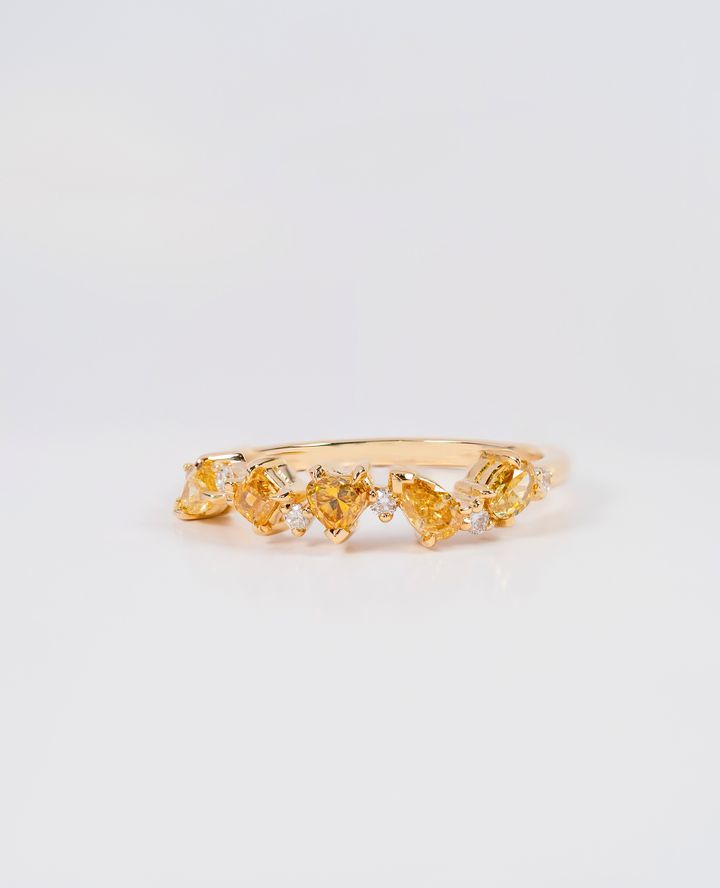 Axora Jewellery Yellow diamond band 14k yellow gold front view