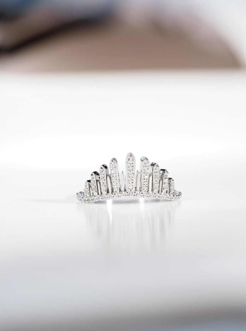 AXORA Tiara Zircon  Ring