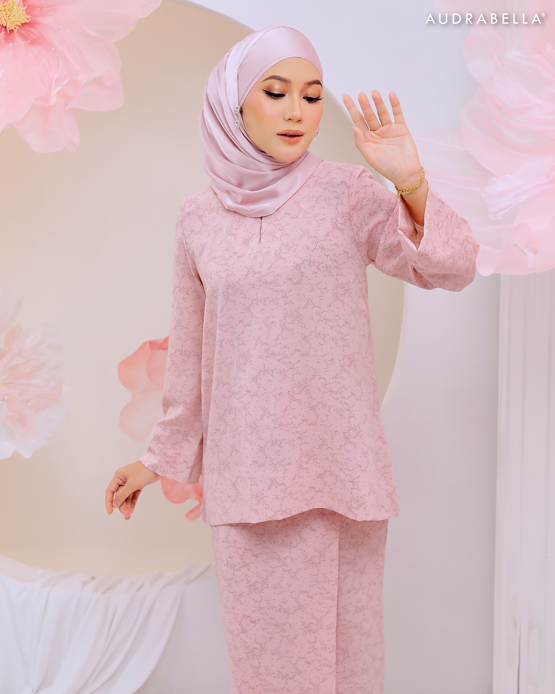 LIA002-04