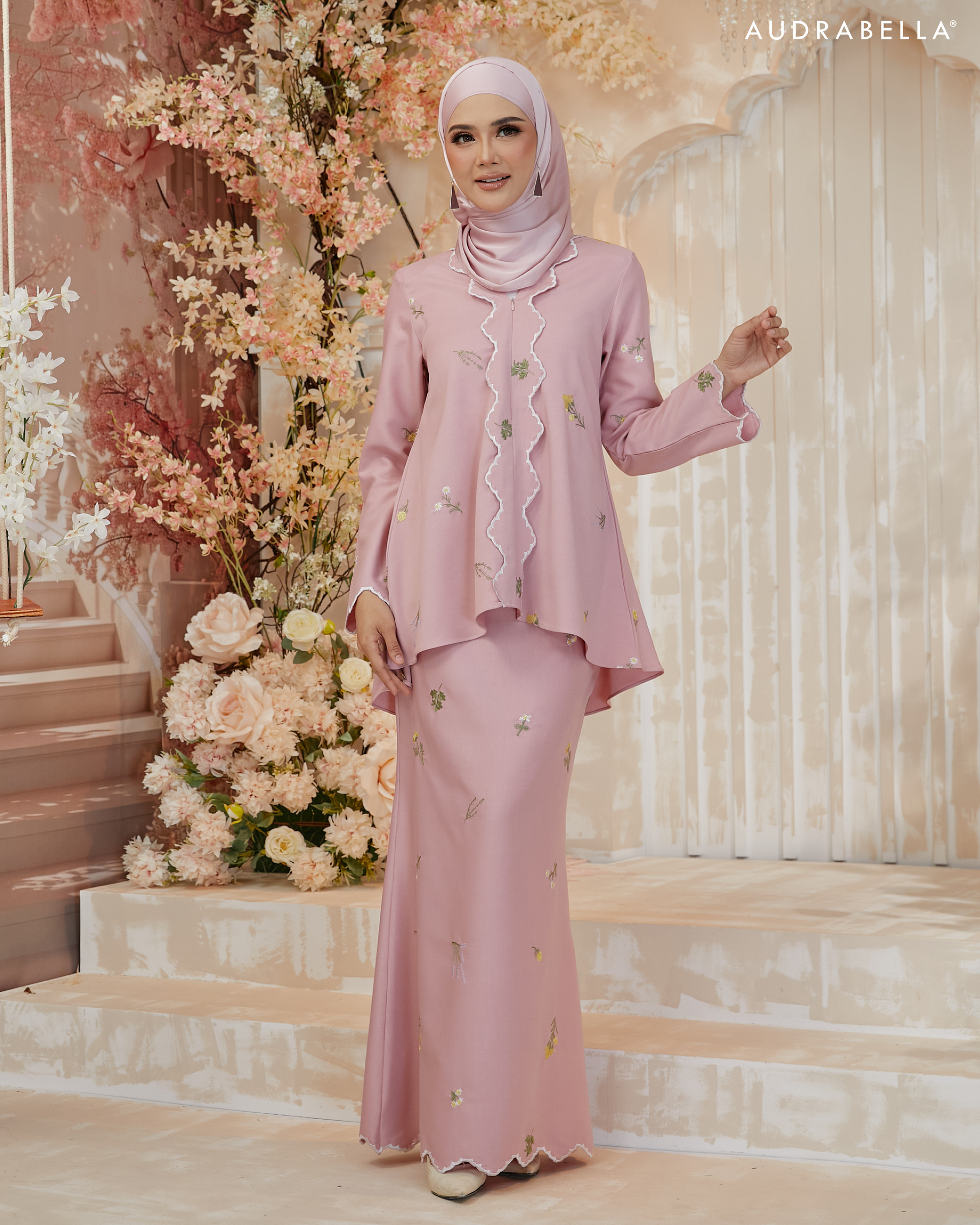 RIA002iv