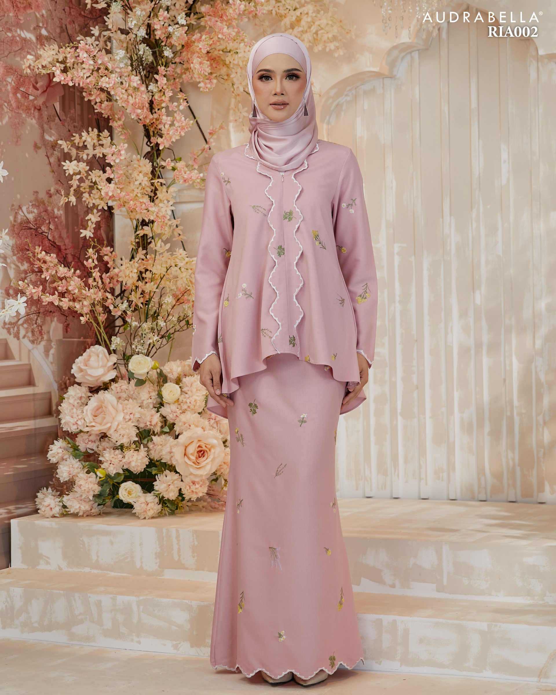 RIA002