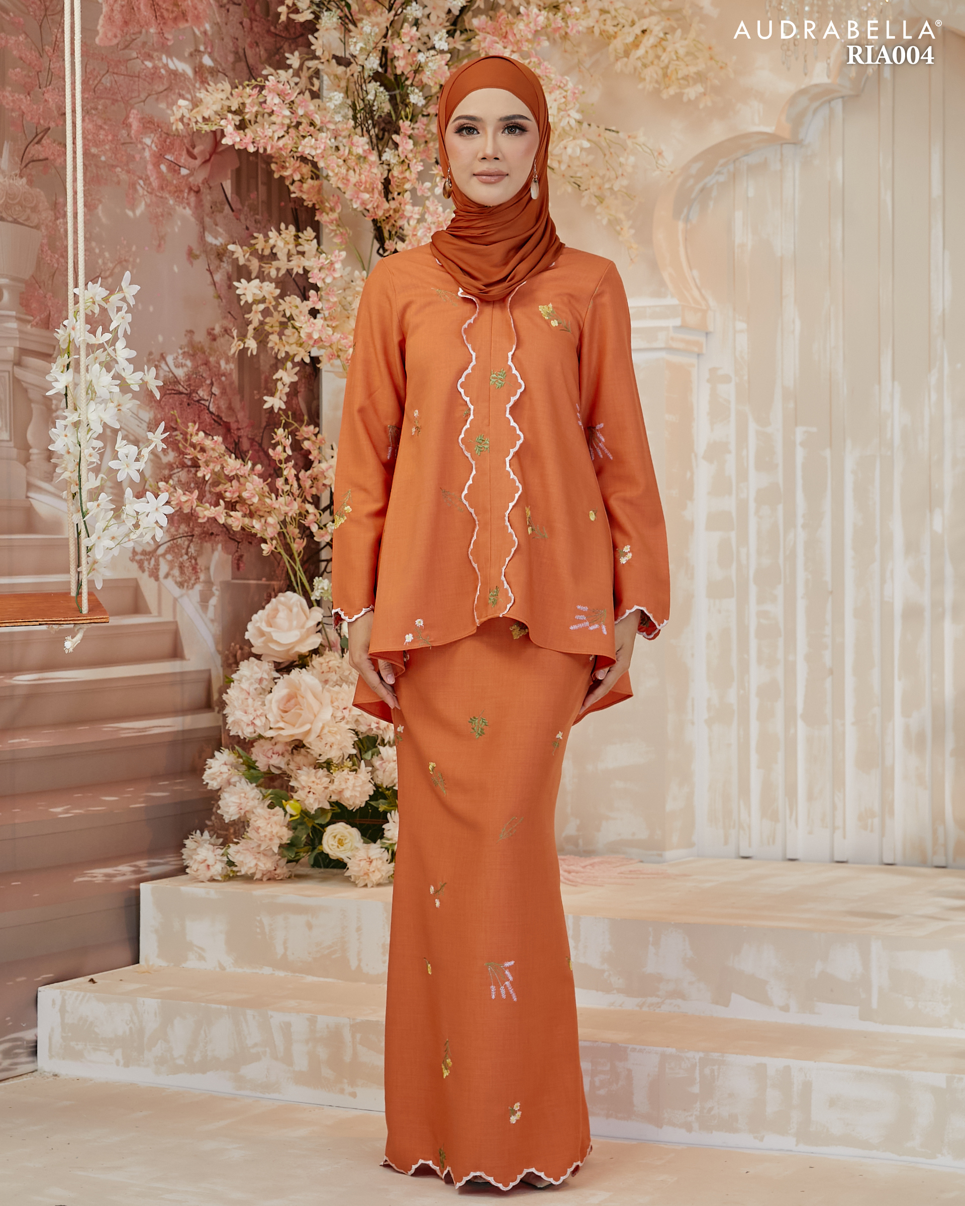 RIA004