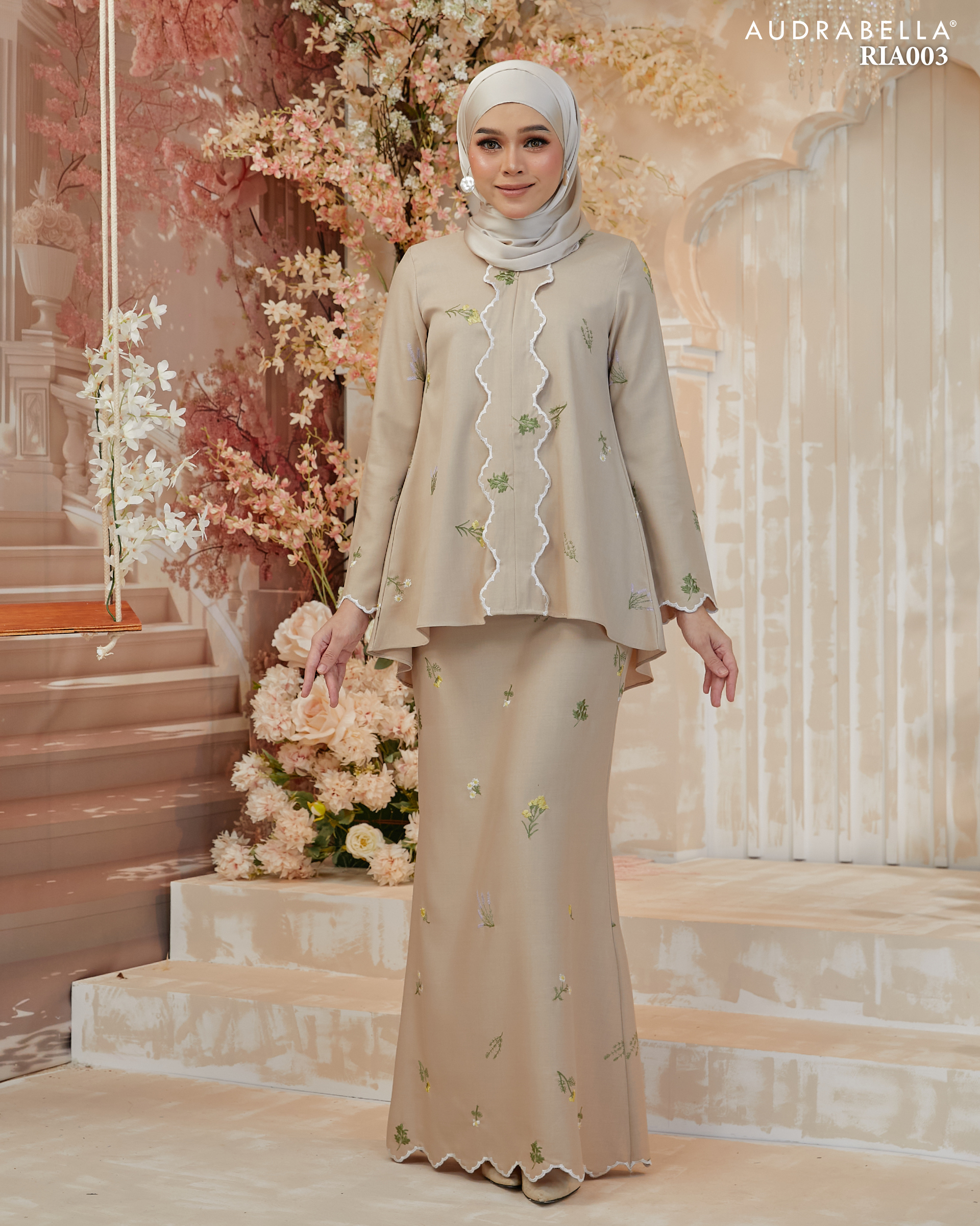 RIA003
