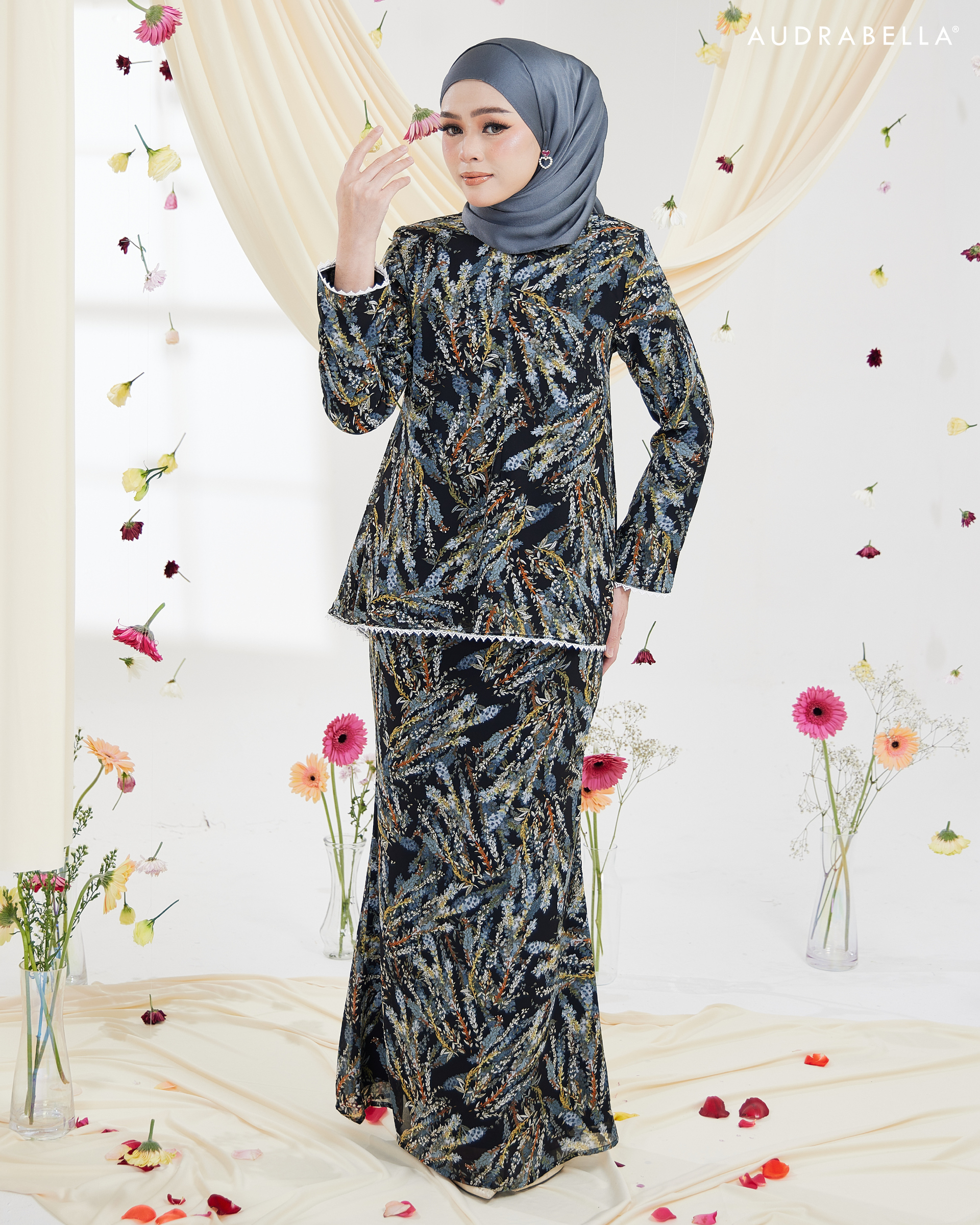 KATALOG LEIA002-04