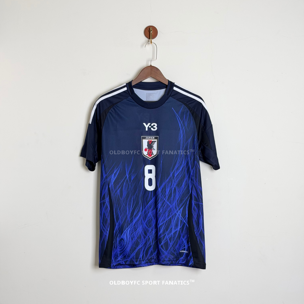 日本 2022 世界盃主場球迷版（含 #8 南野拓實印號） 正面圖