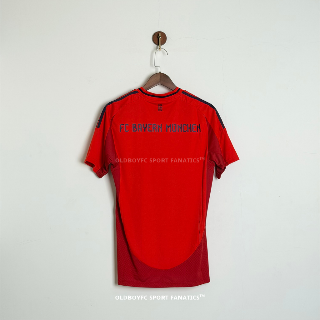 拜仁慕尼黑 24/25 主場球迷版球衣 背面