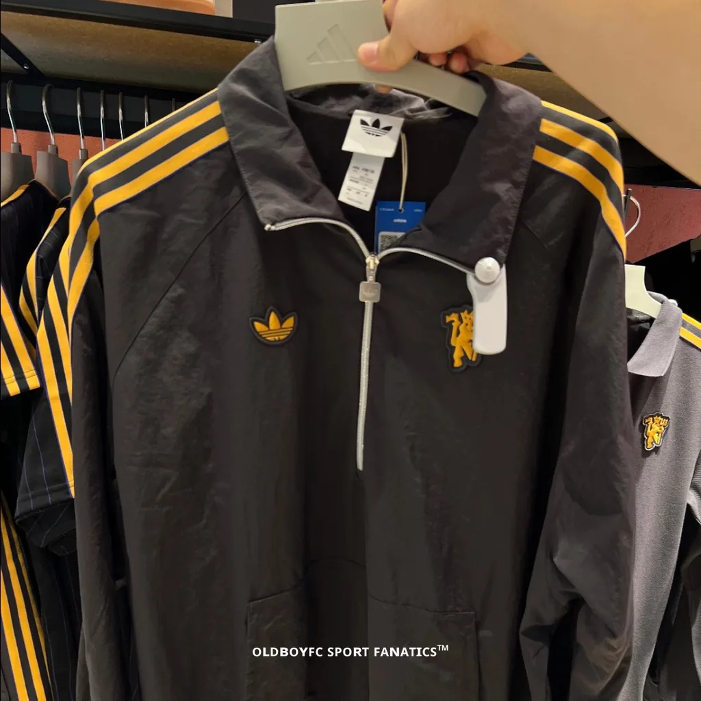 曼聯 TERRACE ICONS 半拉鍊外套 - JN2825