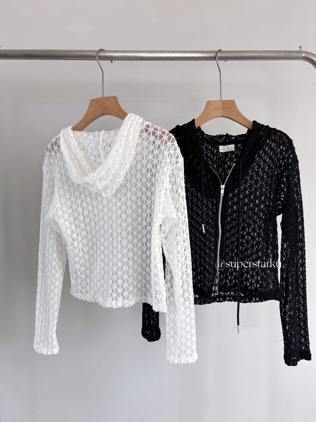 AB23E4B8-F35C-46B8-A741-539D5CC4817A