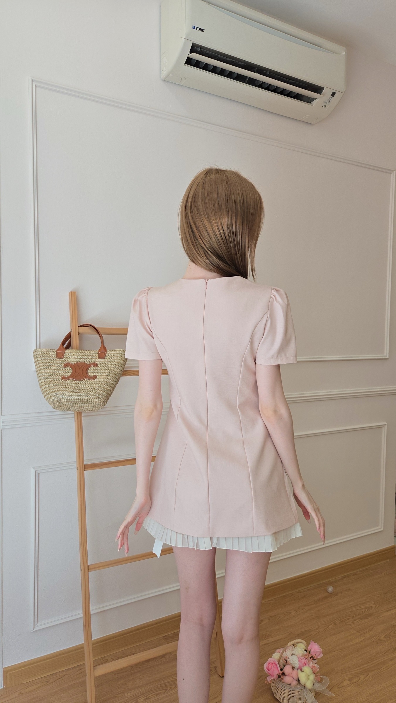 2025-10-10_22-26-00_002