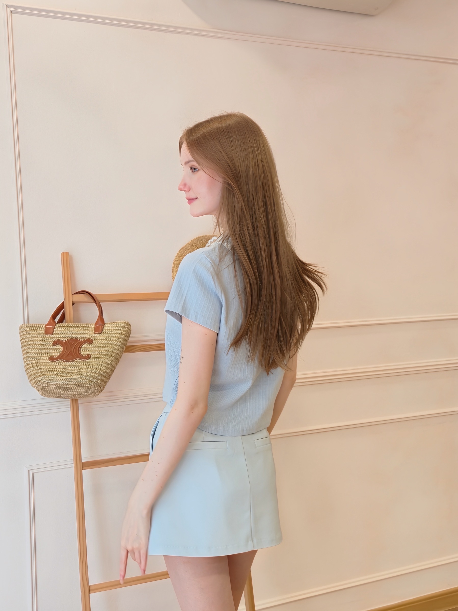 2025-10-10_23-22-52_005