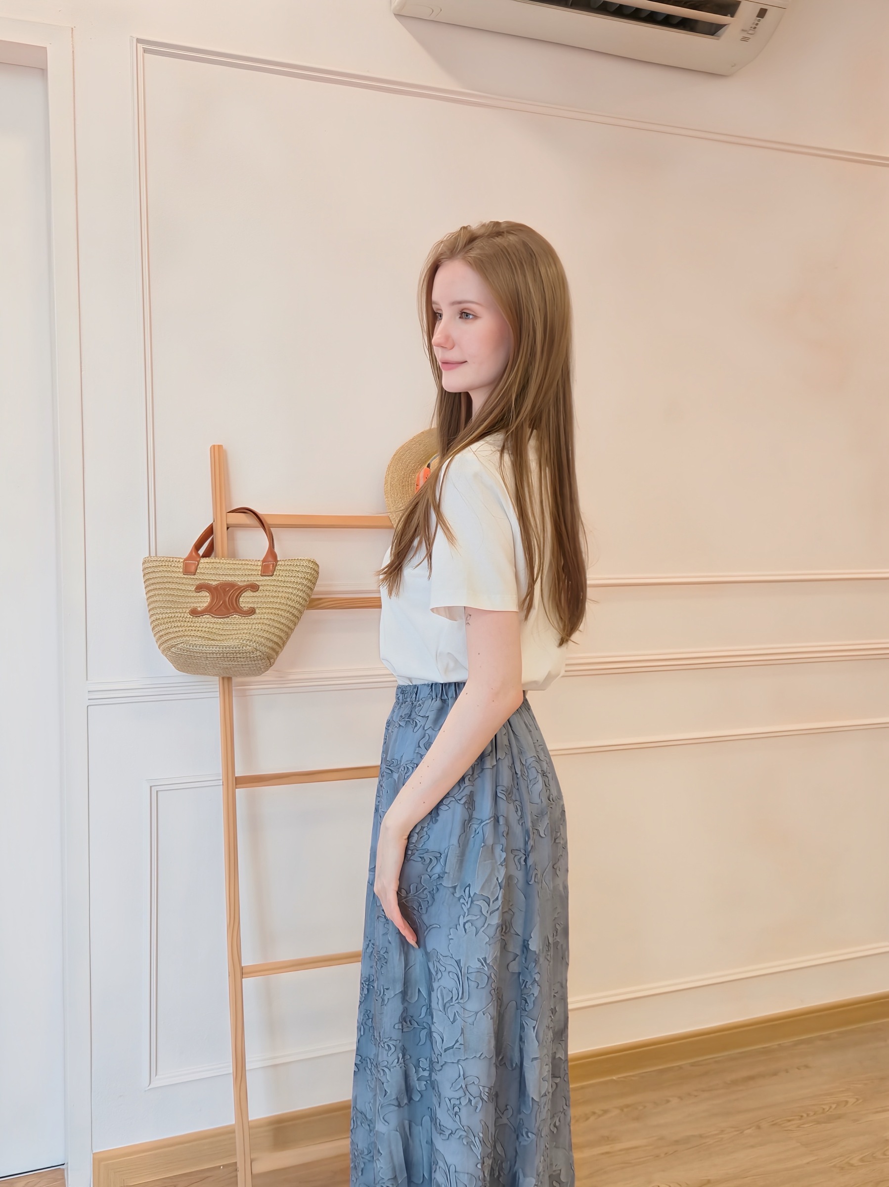 2025-10-10_23-39-27_007