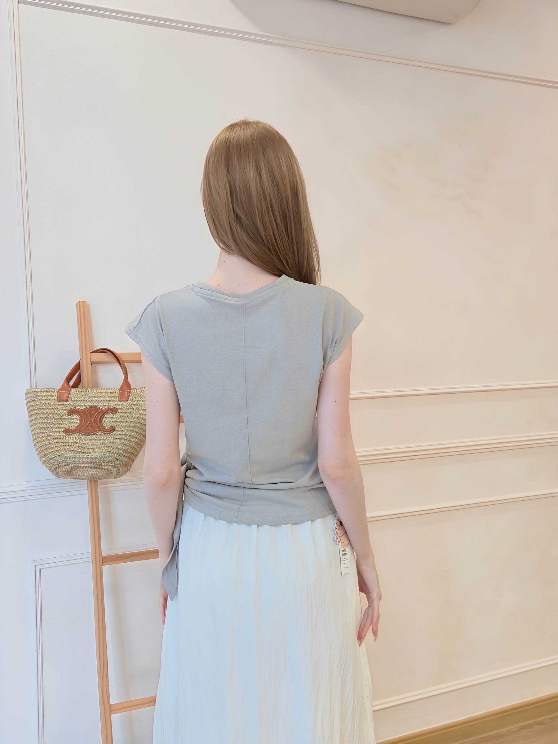 2025-10-10_23-48-33_002