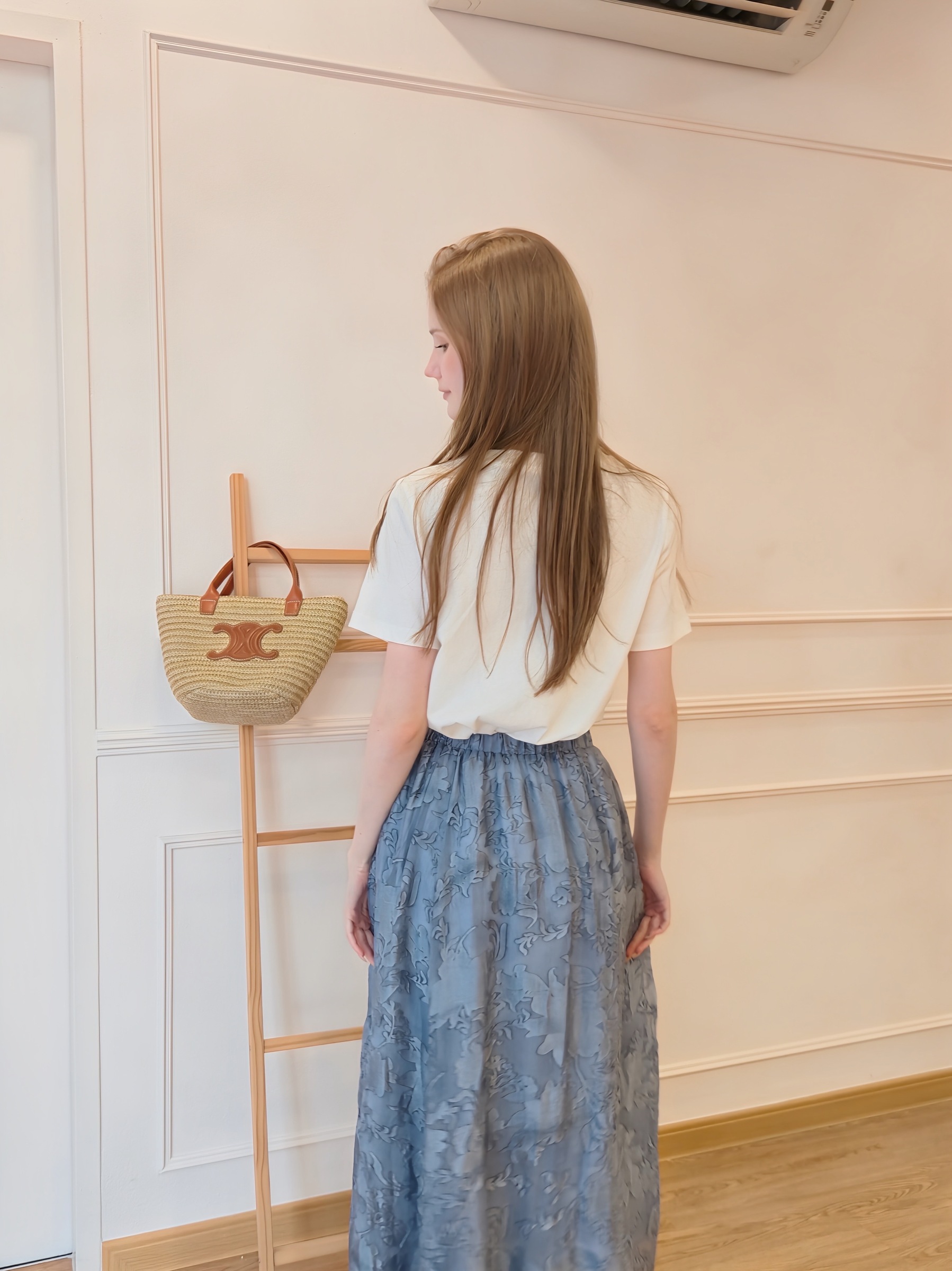 2025-10-10_23-39-27_008