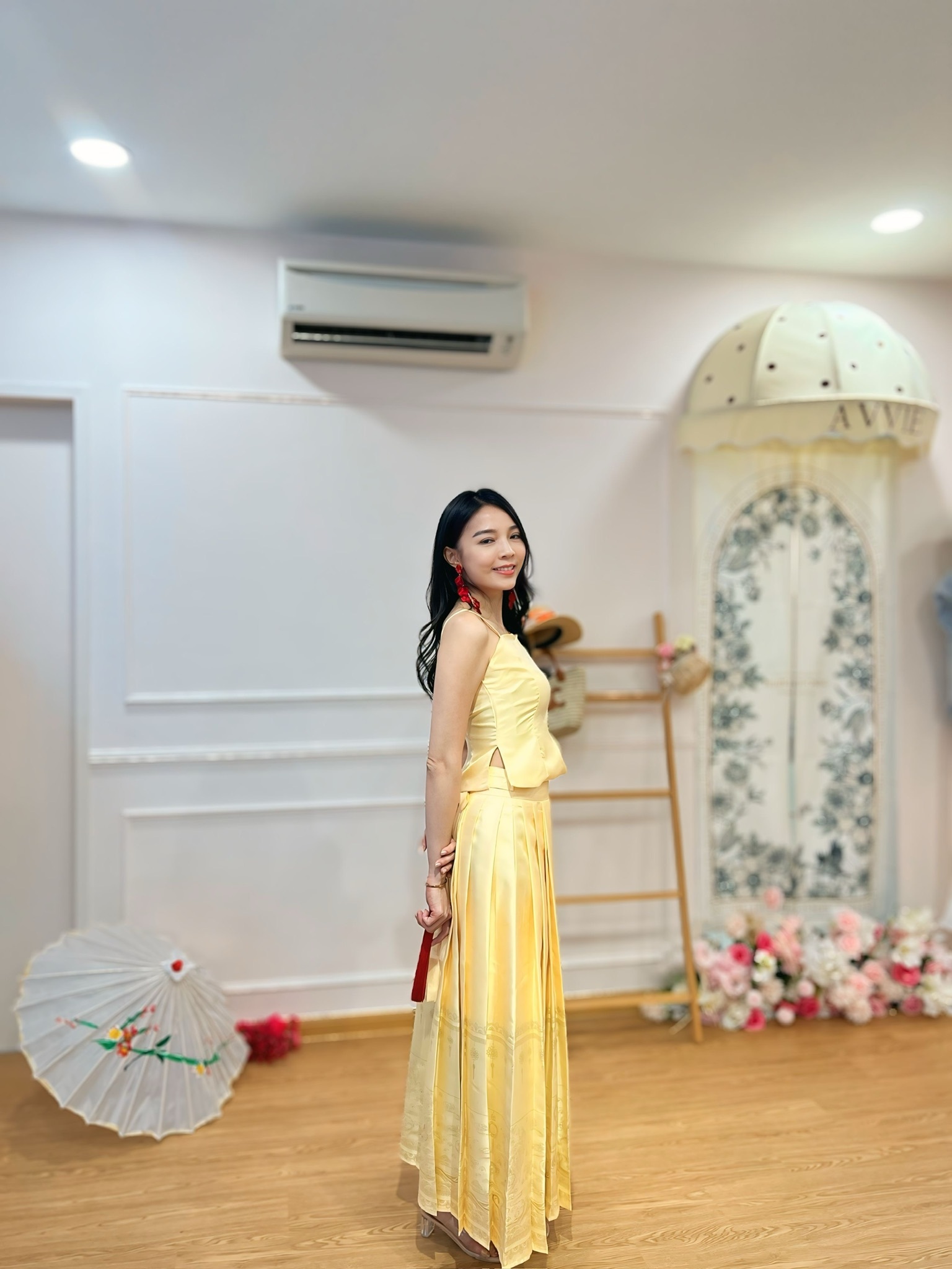 F0EFCCC3-5DFF-4FF5-B69C-BCE023F5DCC2_1_102_o