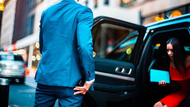 愛鎖科技 | Our Services｜支援與服務 - 車用電腦 FQA