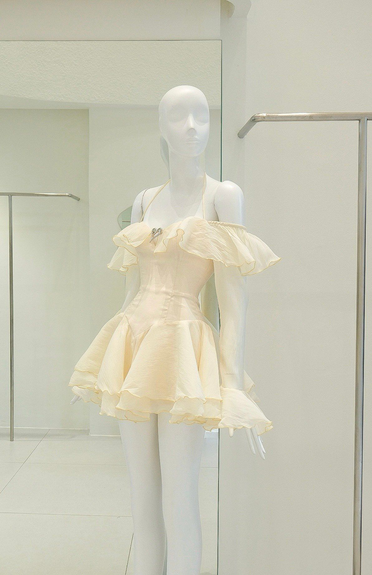 z5541523114330_50d9ce1b60945f851d36dd56f6e81b9c_1f5b89e61d474746bb8d65594633a80b_master