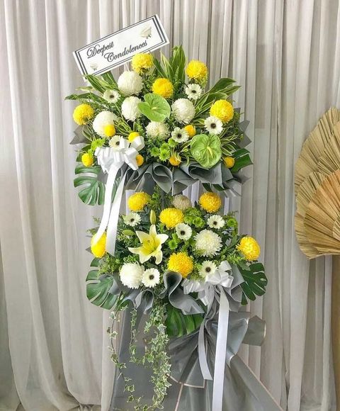 Funeral Stand 92