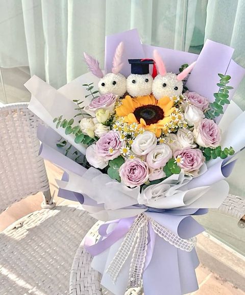Graduation Bouquet 18
