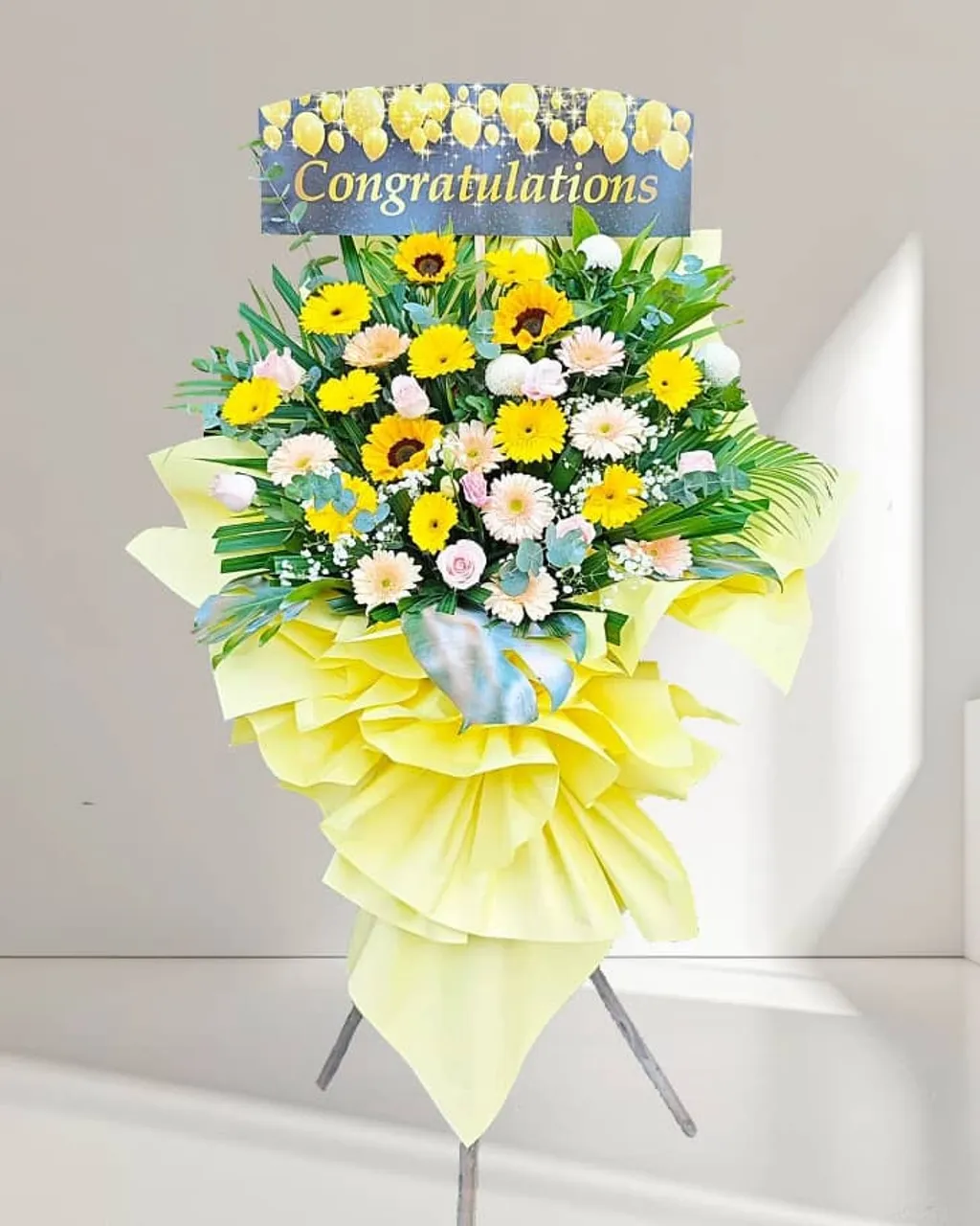 Opening Flower Stand 63