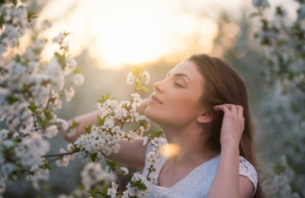當情緒被允許,女人陰性能量就會流動:從內在到生活的轉化