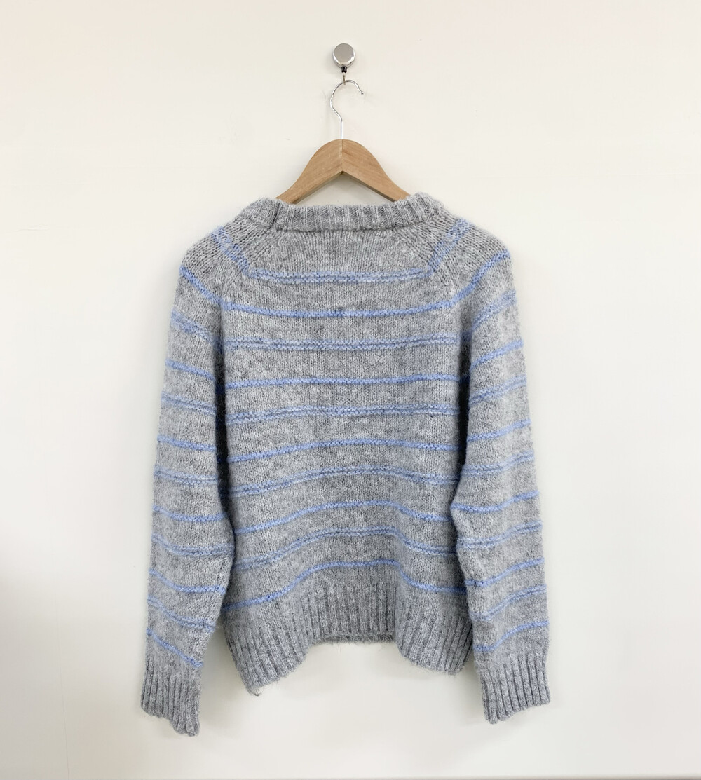 image_1764921617930_1000