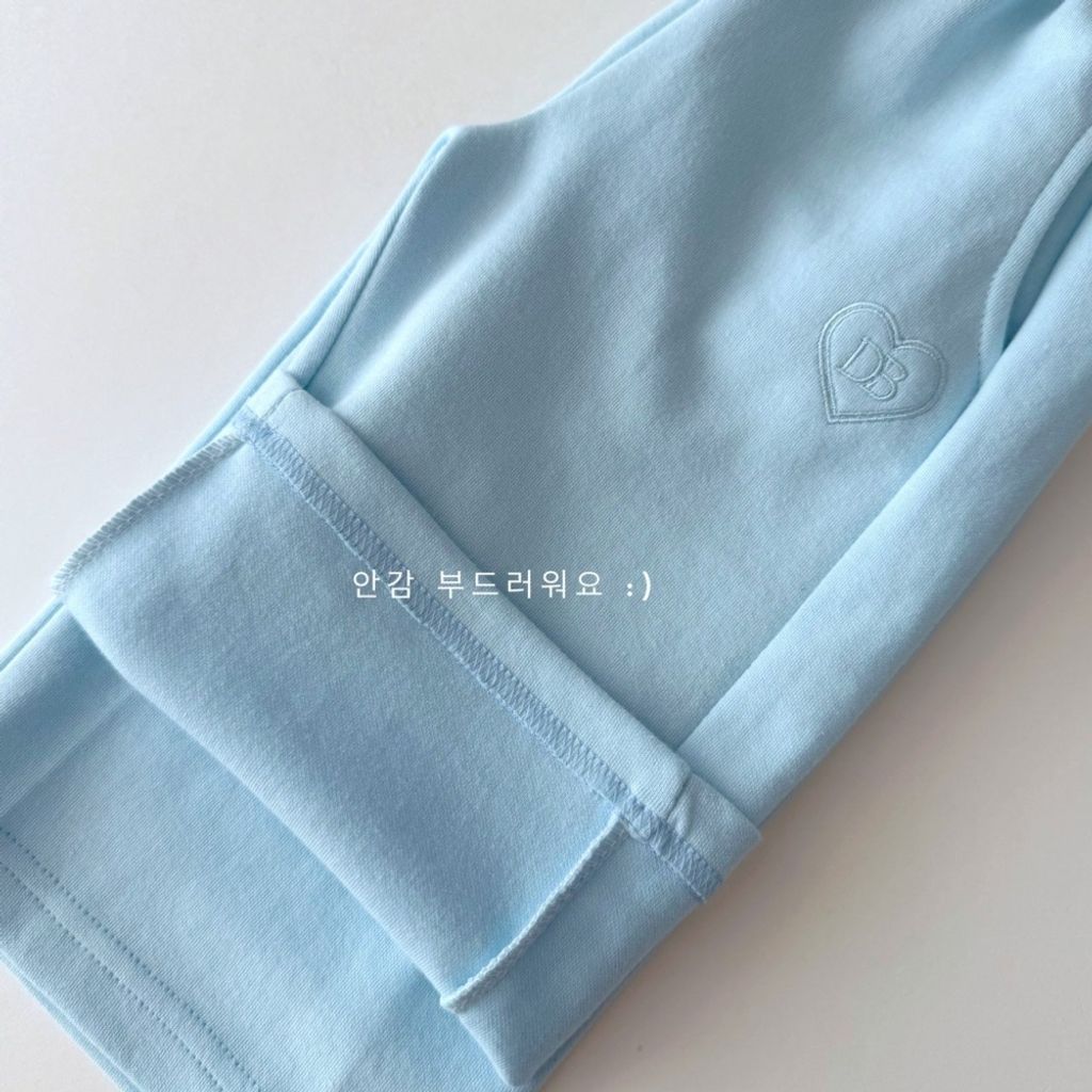 1770727038_8944280218