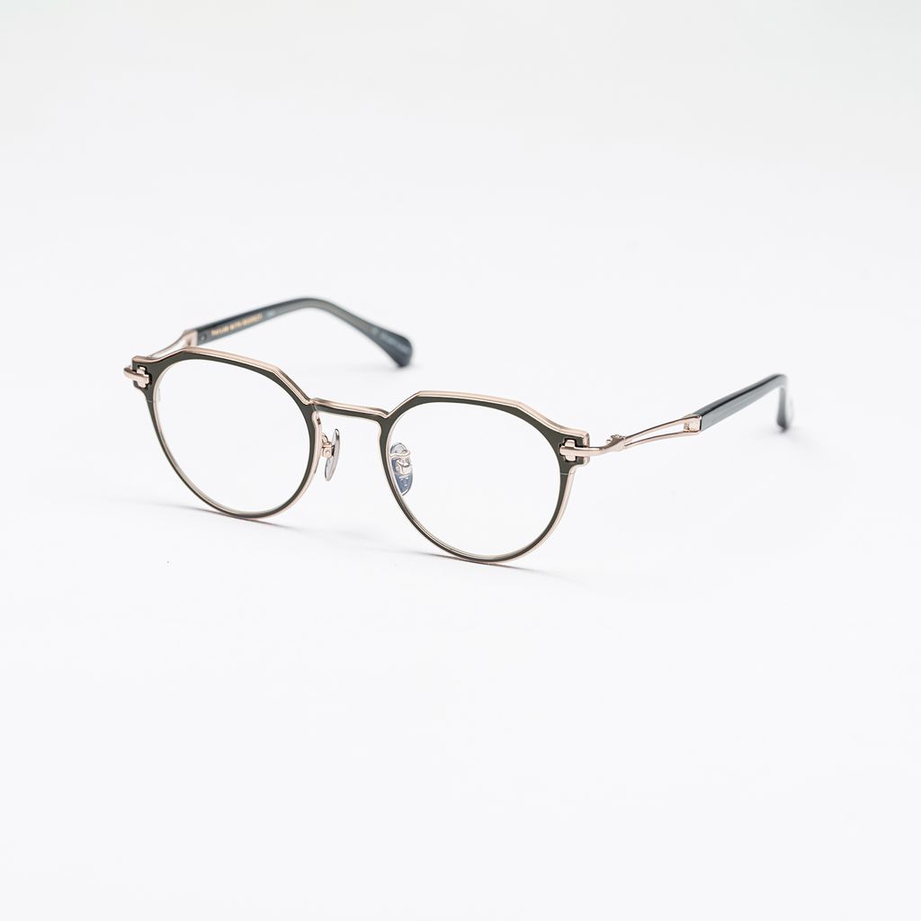 Taylor with Respect RELIEF / Col. 04 – Ai.wear Taylor with Respect RELIEF / Col. 04 – Ai.wear