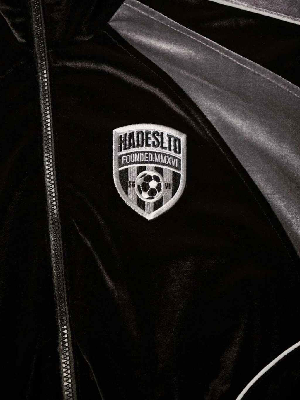 _dsf7736_large_bed62691d31c48f499593e4c7c66165d