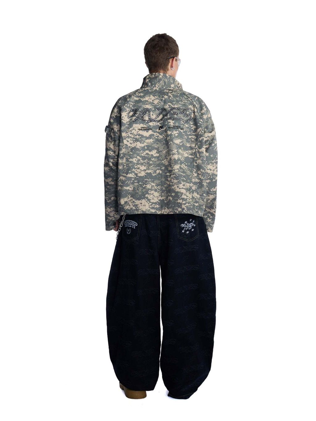 291025.hd0387_f9f486c4e1884f4e8146f39be884f9fc