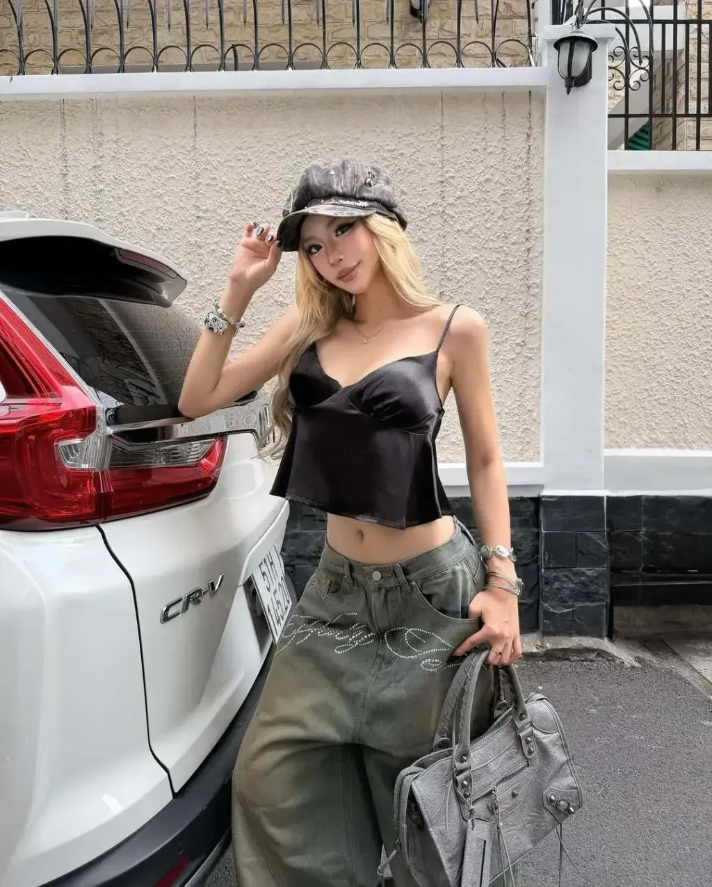 SnapInsta.to_656429250_17880860778500628_7566025919156954483_n (1)