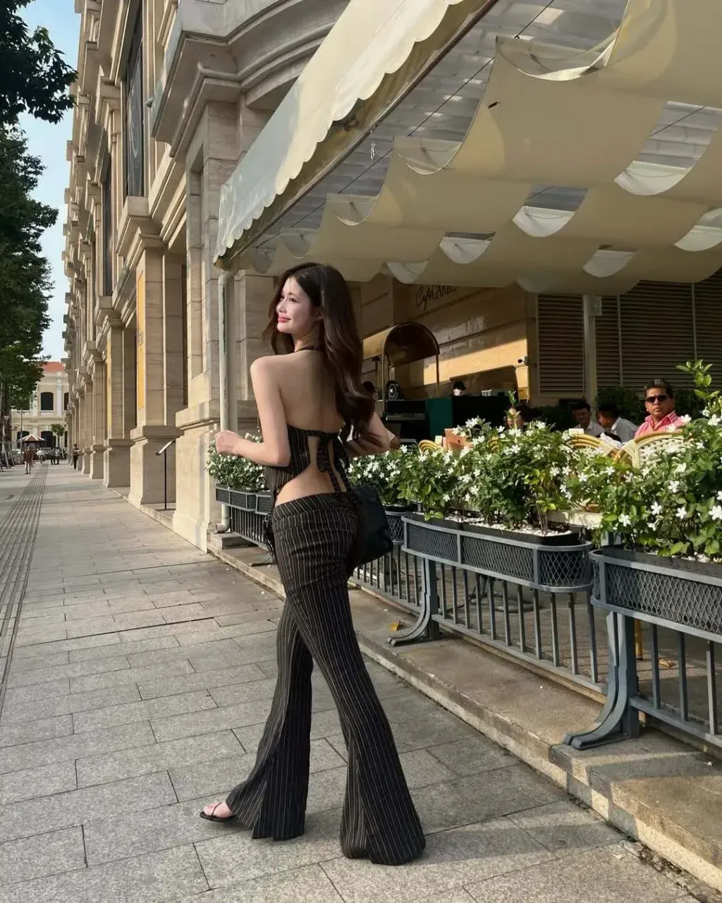 SnapInsta.to_588688036_18356596144161341_6593313284729599734_n
