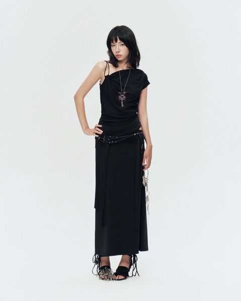 selwyn_skirt__black__b245d82dbd9047a1a5077e83c361cdb2_master