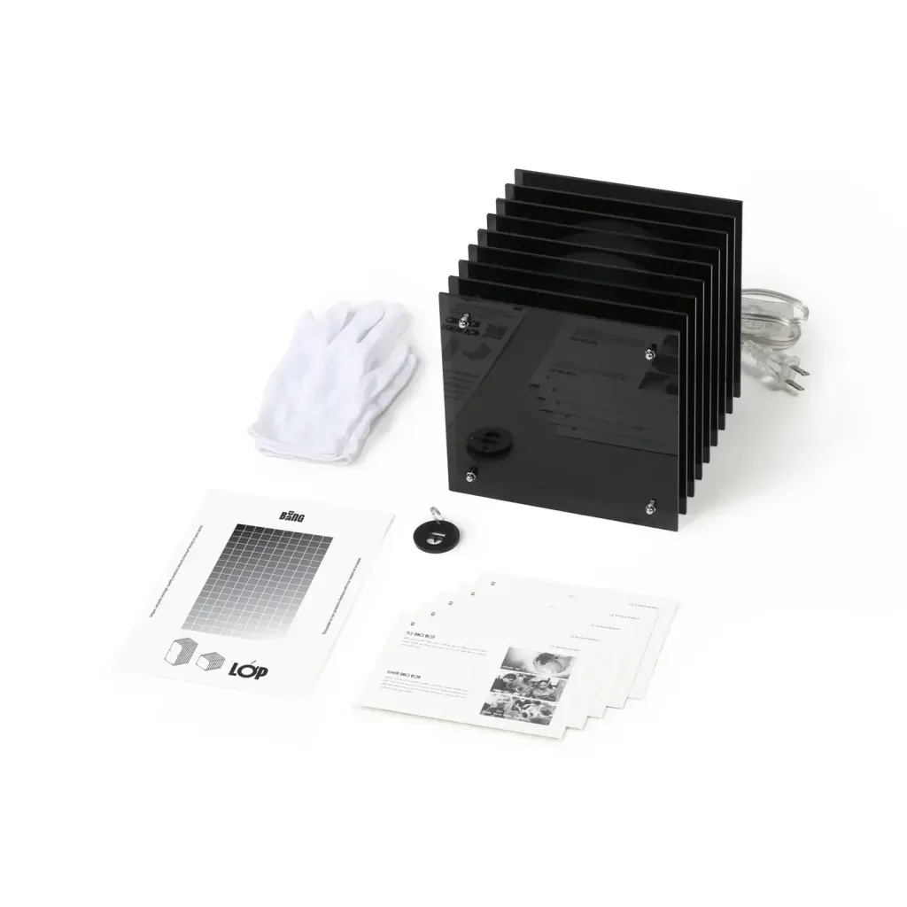 Picture_Studio_LQ_-_L_p_What_s_in_the_box_-_DARK.GREY
