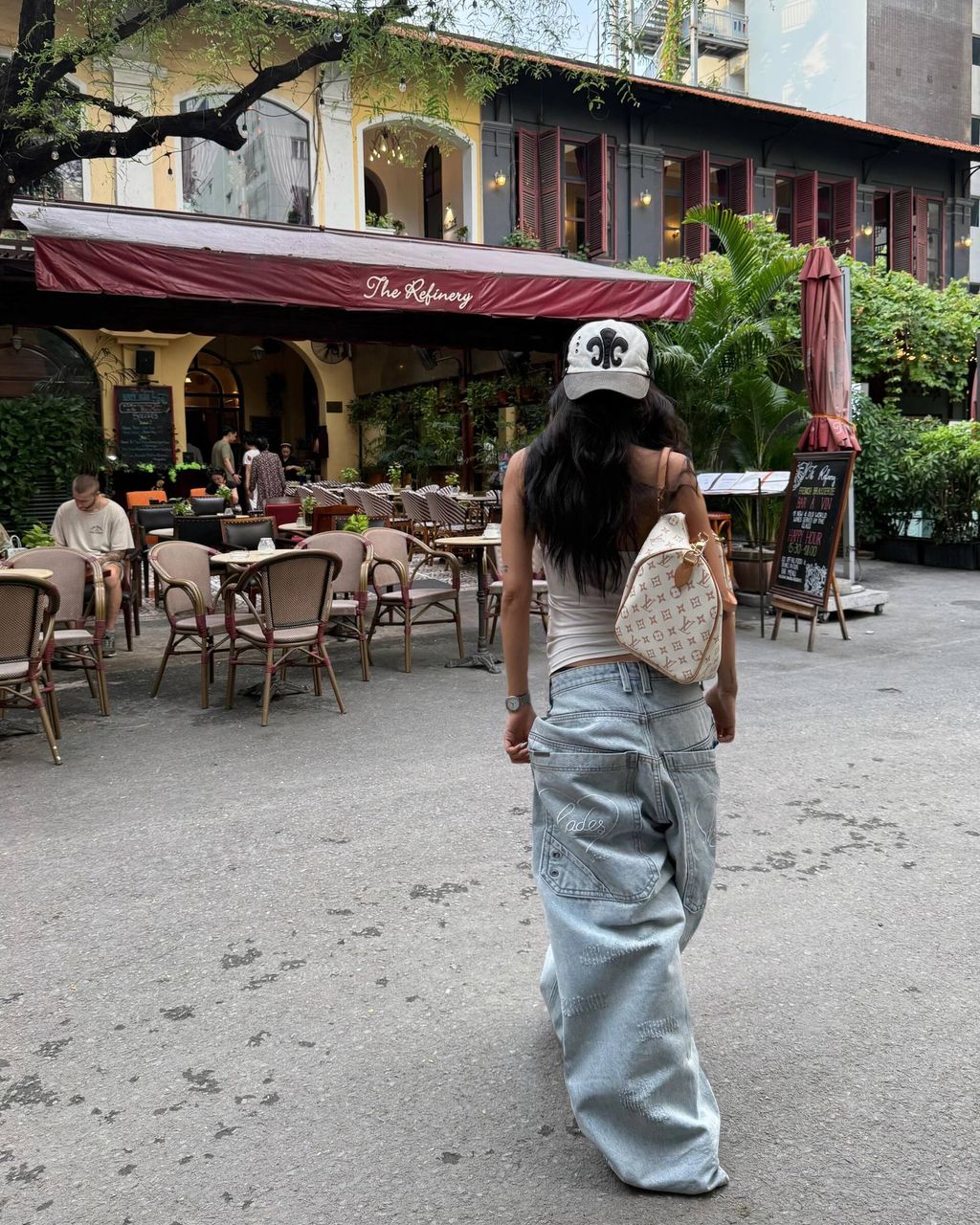 SnapInsta.to_702603030_18443442700143577_1698114832944404119_n