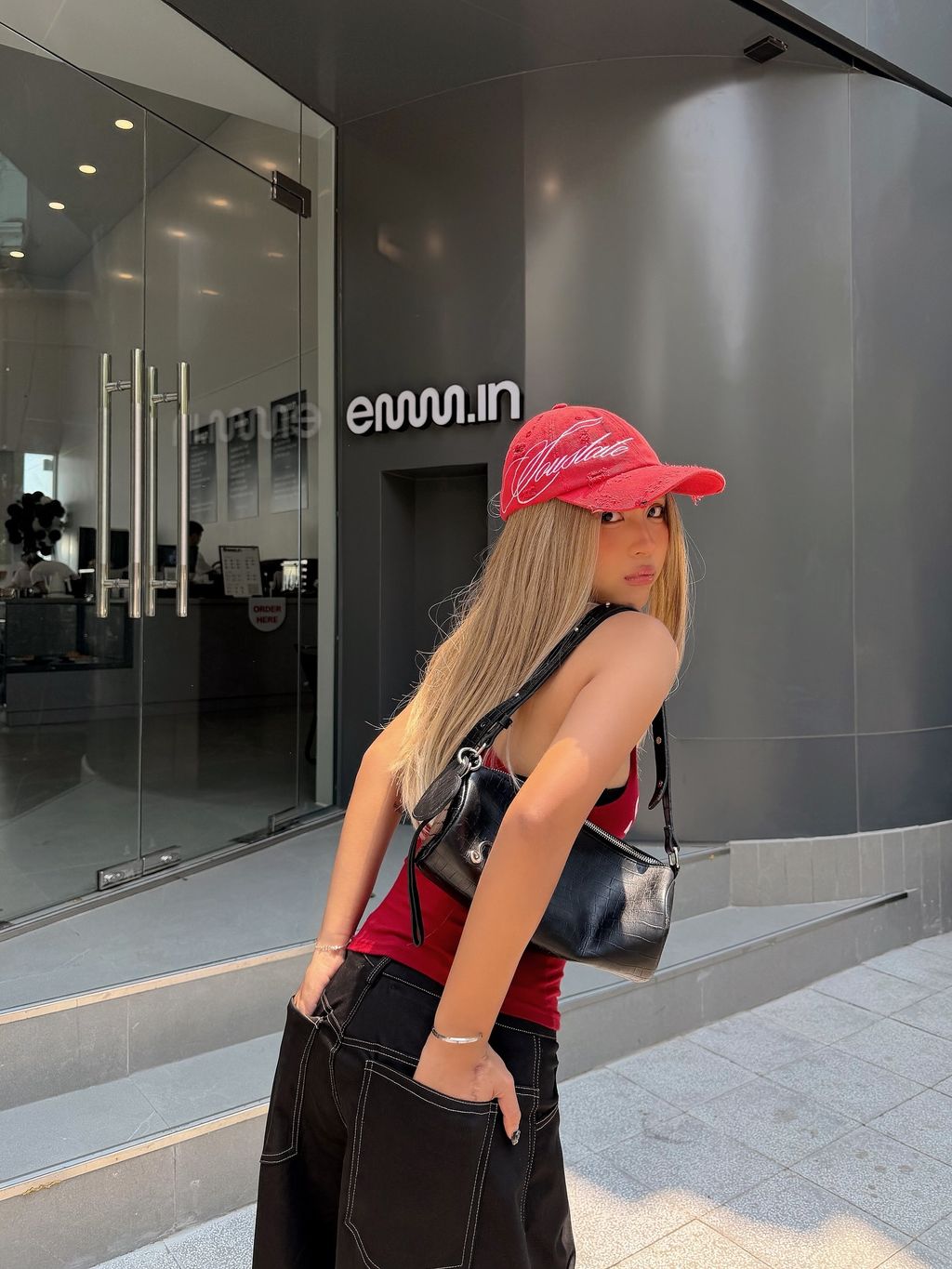 SnapInsta.to_656060699_18088491362185198_8174111355960679835_n