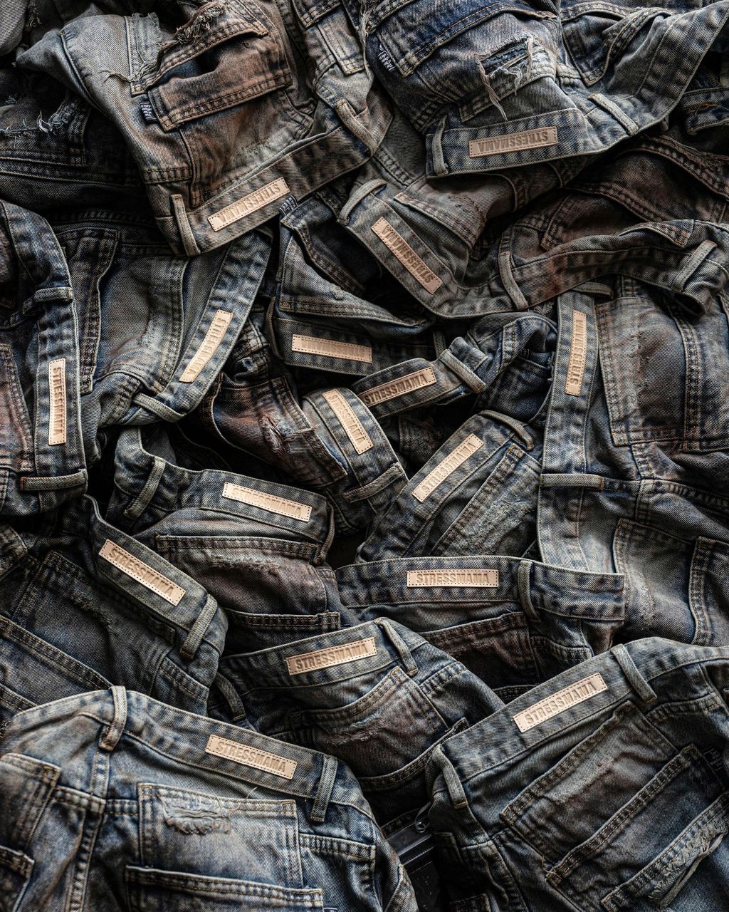 HOLIDAY24-DESTROYED-JEANS-BLUE-17